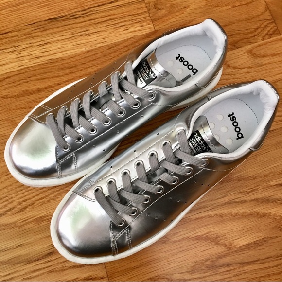 stan smith boost silver